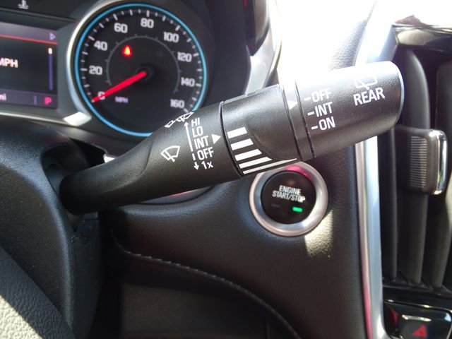 Used 2022 Chevrolet Traverse LT FWD image 19
