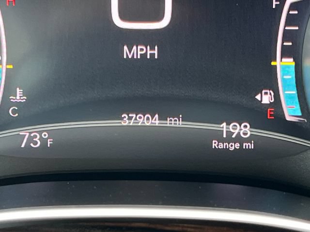 Used 2024 Chrysler Pacifica Limited FWD image 8