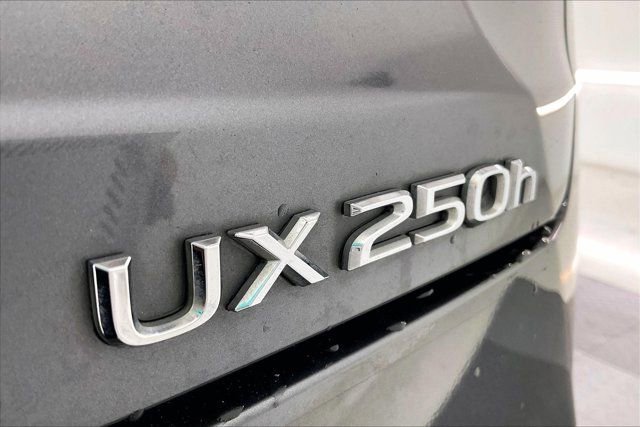Used 2023 Lexus UX 250h FWD w/ Accessory Package (Z2) image 7