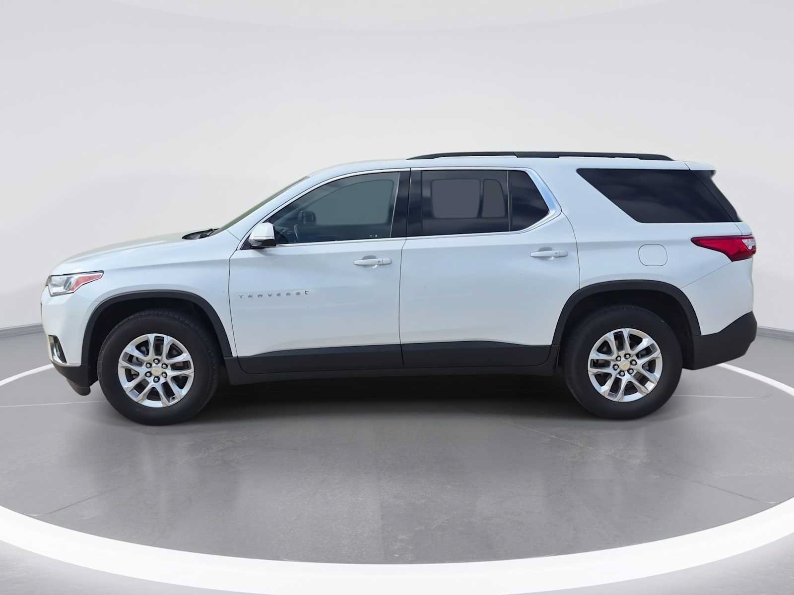 Used 2019 Chevrolet Traverse LT FWD image 5
