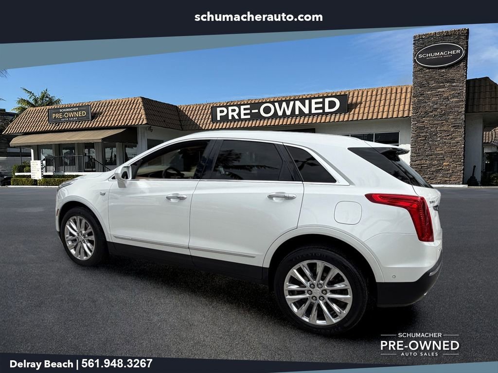 Used 2017 Cadillac XT5 Platinum w/ Driver Assist Package AWD/4WD image 5