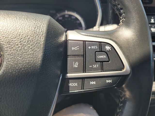 Used 2023 Toyota Highlander Limited AWD/4WD image 27