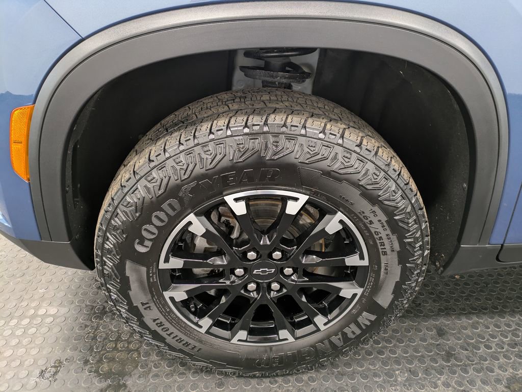 Used 2024 Chevrolet Traverse Z71 image 7