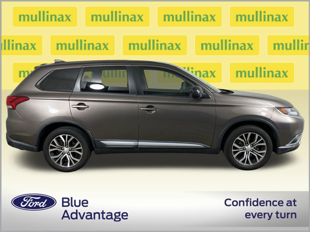 Used 2018 Mitsubishi Outlander ES video 2