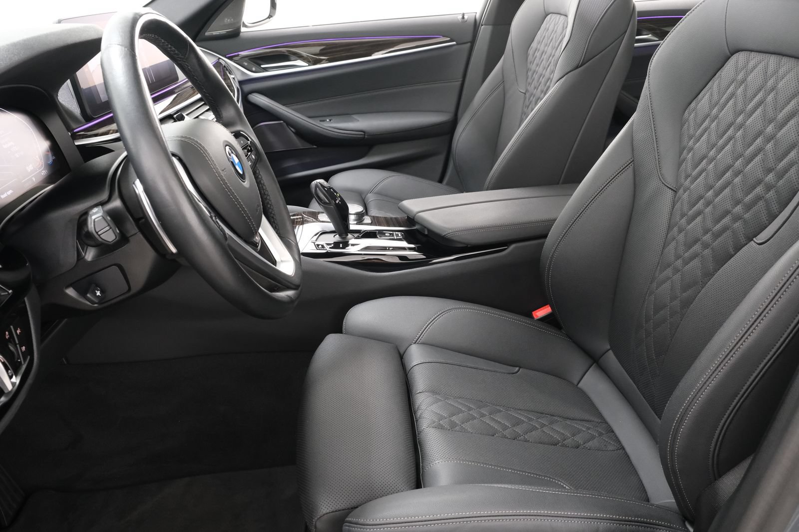 Used 2023 BMW 530i xDrive w/ Premium Package AWD/4WD image 32