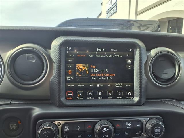 Used 2022 Jeep Gladiator Willys image 21