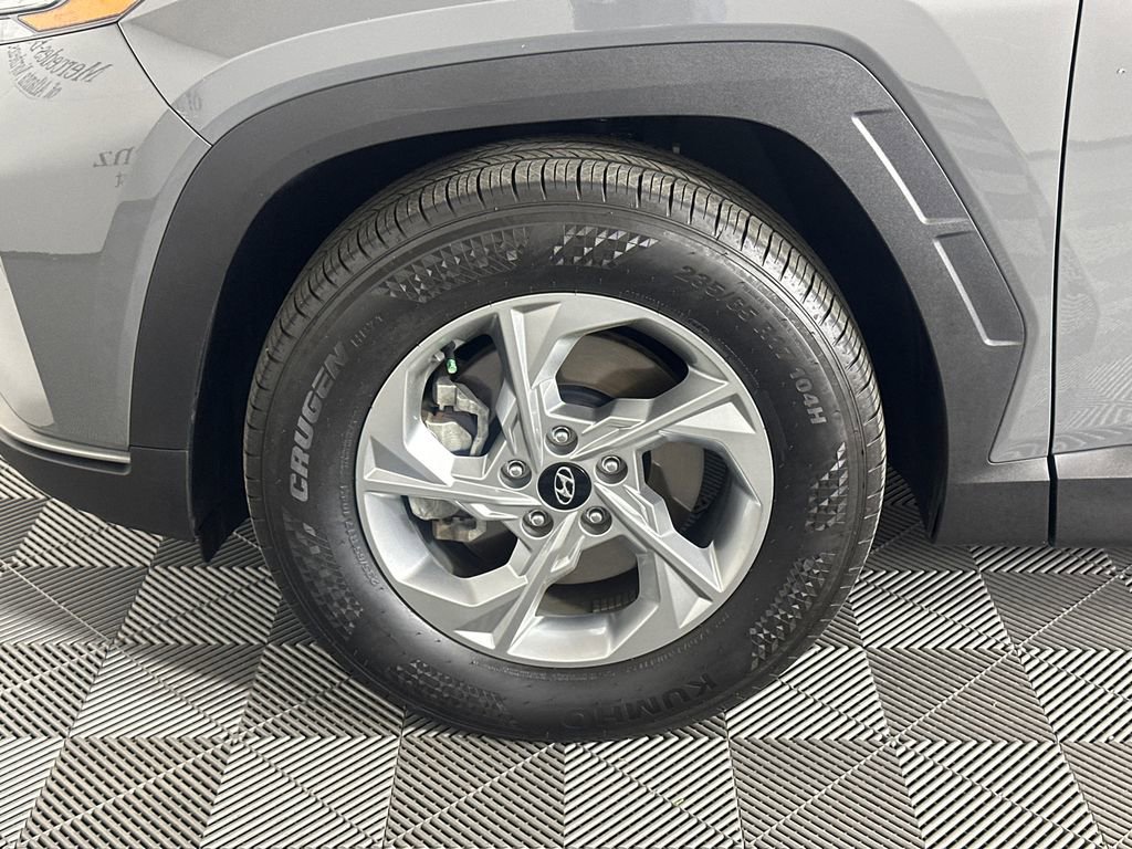 Used 2024 Hyundai Tucson SE image 11