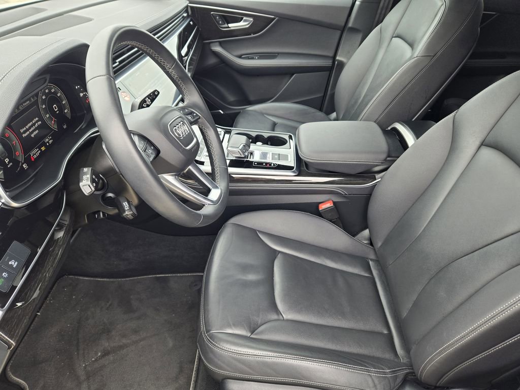 Used 2025 Audi Q7 3.0T Premium Plus image 17