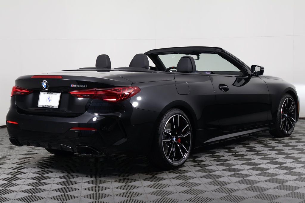 New 2026 BMW M440i Convertible RWD image 3