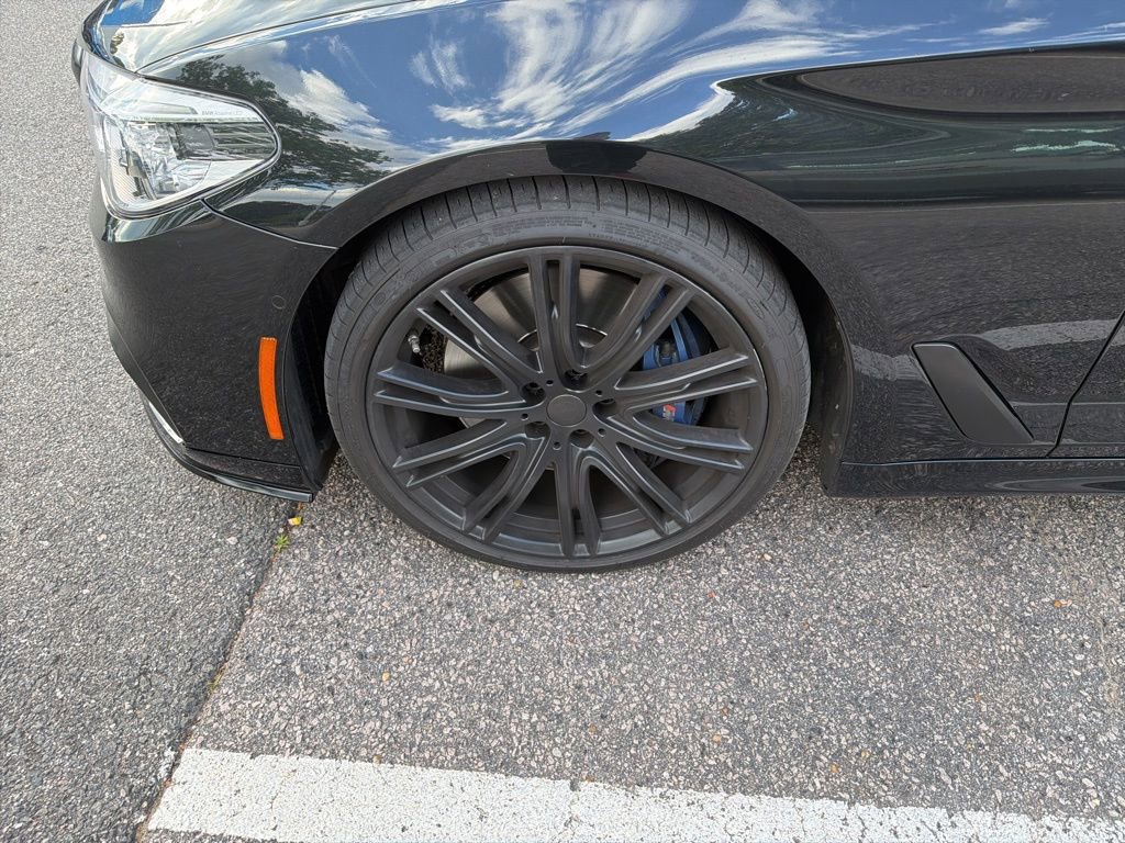 Used 2018 BMW M550i xDrive AWD/4WD image 17