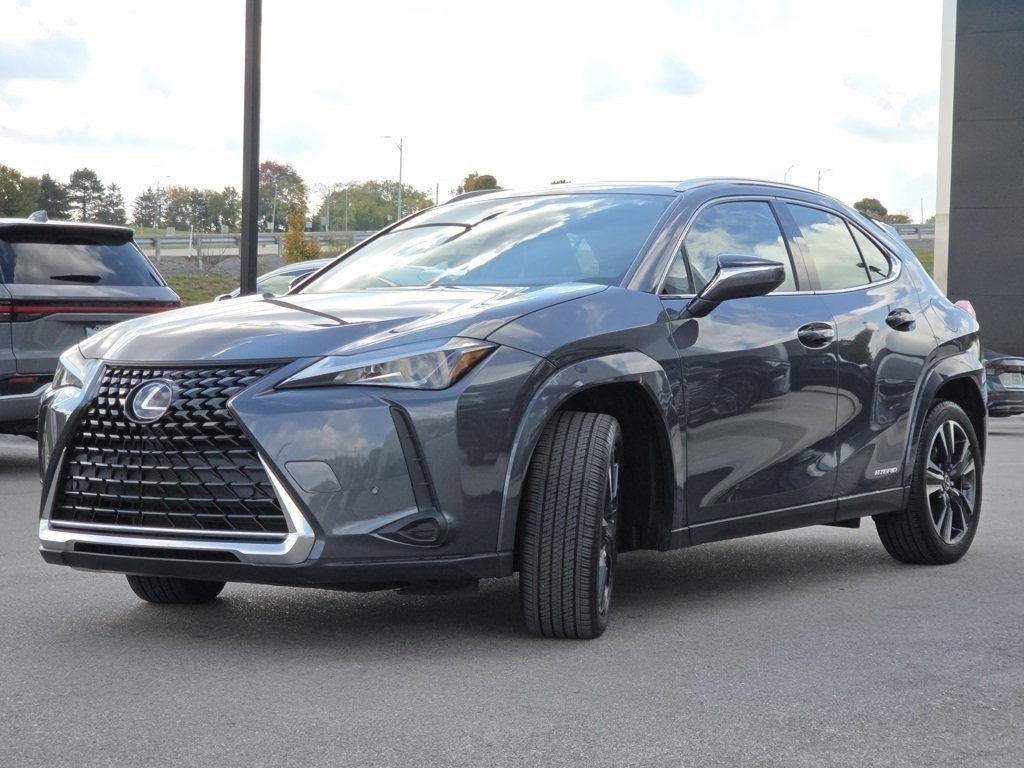 Certified 2022 Lexus UX 250h w/ Luxury Package image 23