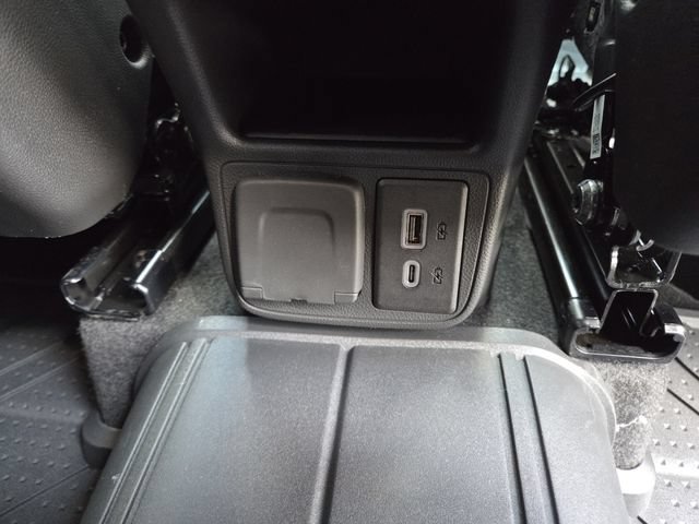 New 2026 Chevrolet TrailBlazer RS w/ Convenience Package AWD/4WD image 16