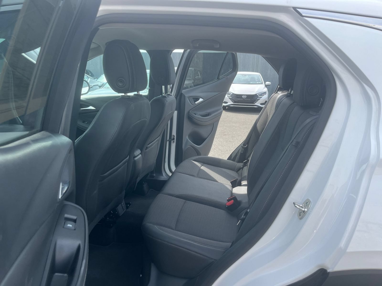 Used 2025 Buick Encore GX Preferred AWD/4WD image 26
