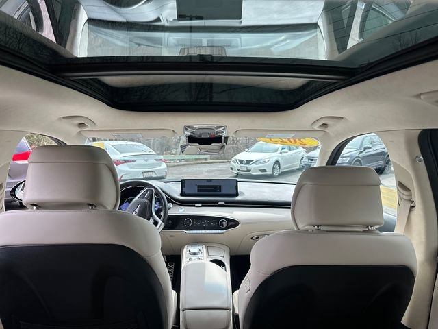 Used 2025 Genesis GV70 3.5T Sport w/ Sport Prestige Package image 13