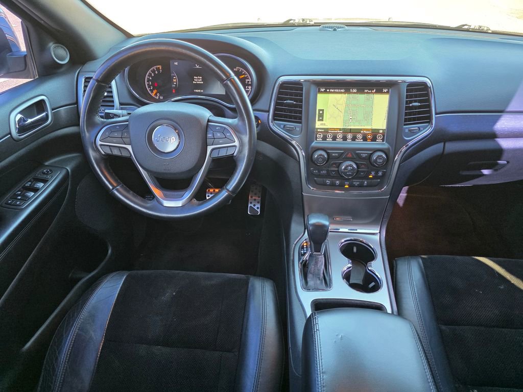 Used 2018 Jeep Grand Cherokee Laredo image 27