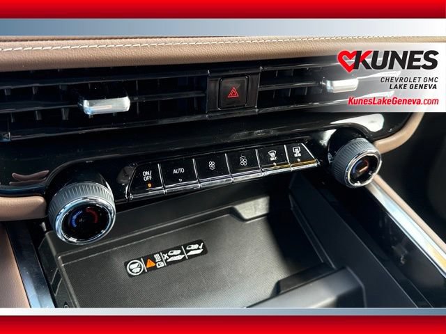 New 2026 Chevrolet Suburban High Country w/ Sun And Tow Package AWD/4WD image 35