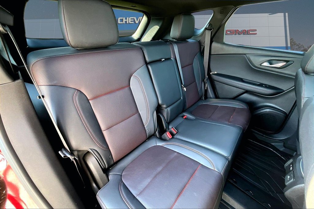 Used 2024 Chevrolet Blazer RS w/ Driver Confidence II Package FWD image 27