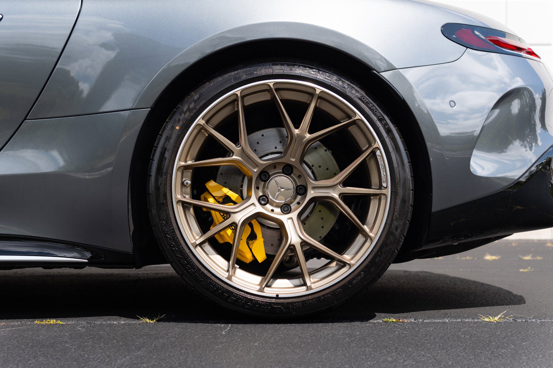 Used 2025 Mercedes-Benz AMG GT 63 image 27