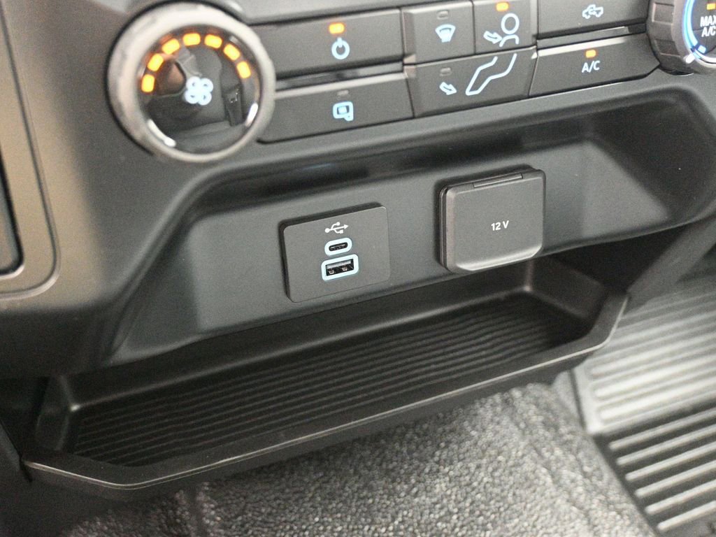 New 2026 Ford F350 XL w/ FX4 Off-Road Package image 16