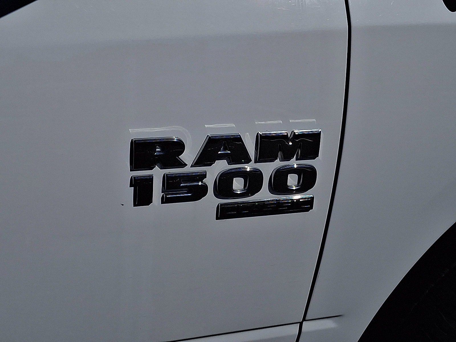 Used 2024 RAM 1500 Classic SLT AWD/4WD image 30