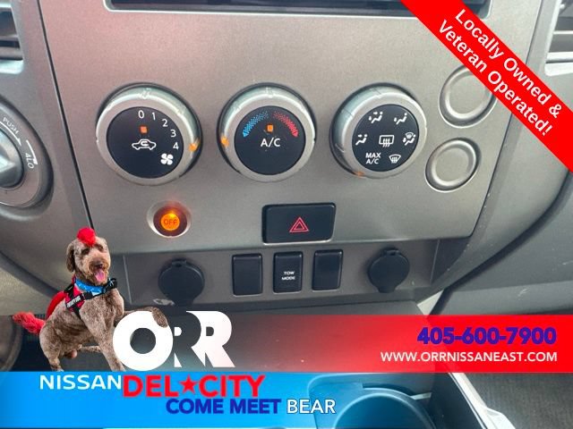 Used 2004 Nissan Titan SE AWD/4WD image 23