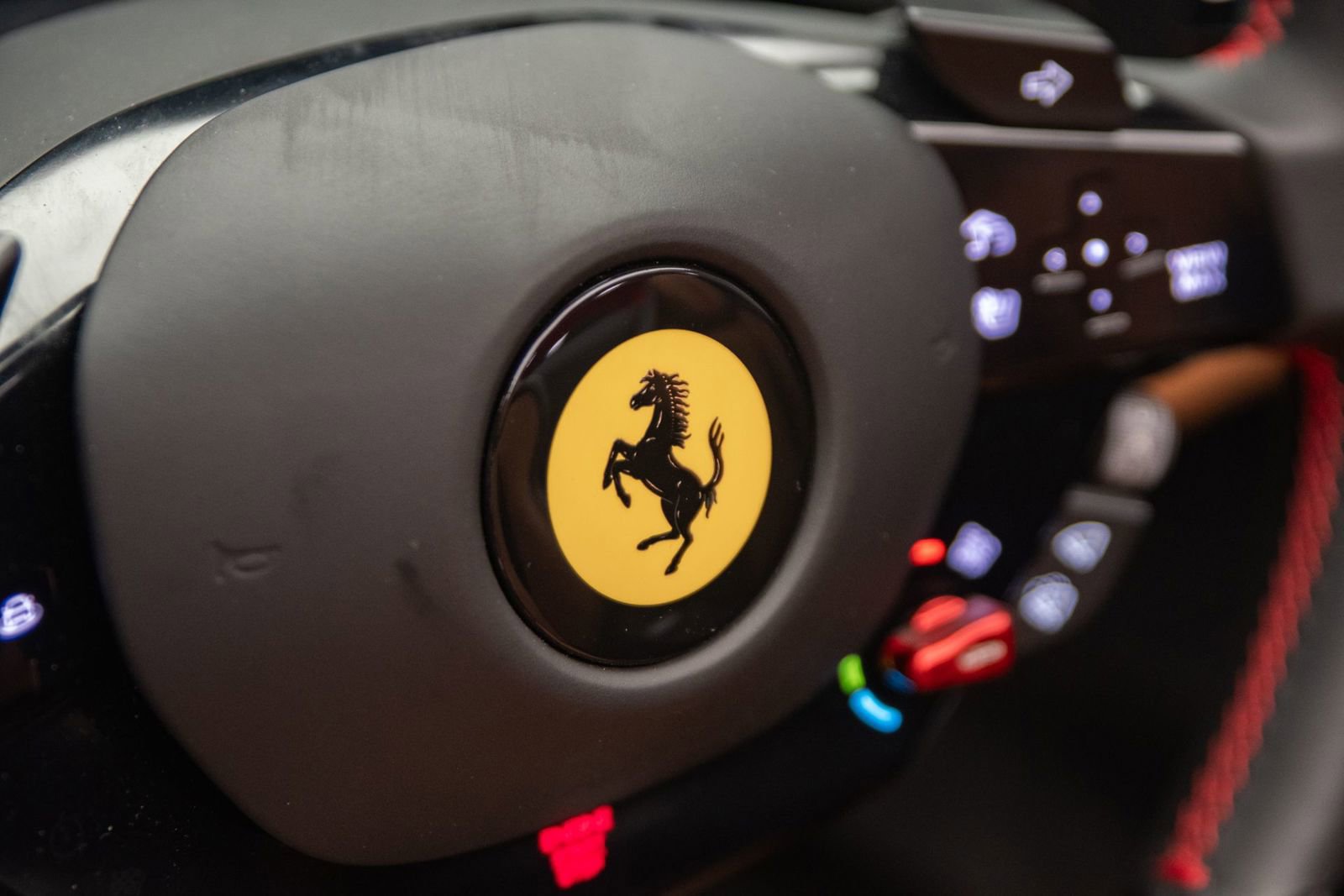 Used 2025 Ferrari 296 GTS RWD image 35