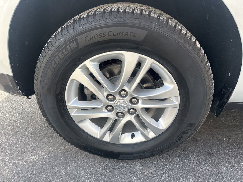 Used 2019 Buick Enclave Essence image 5