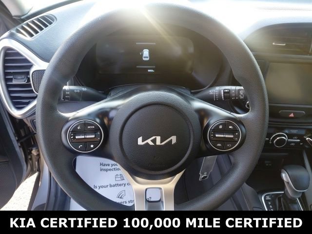 Certified 2025 Kia Soul LX image 9