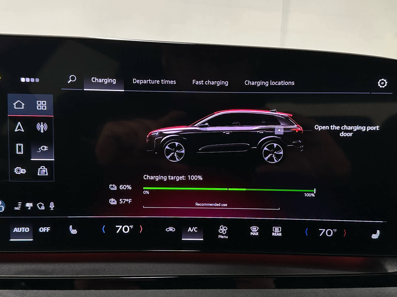 Used 2025 Audi SQ6 e-tron Prestige w/ 21" Black Optic Wheel Package image 34