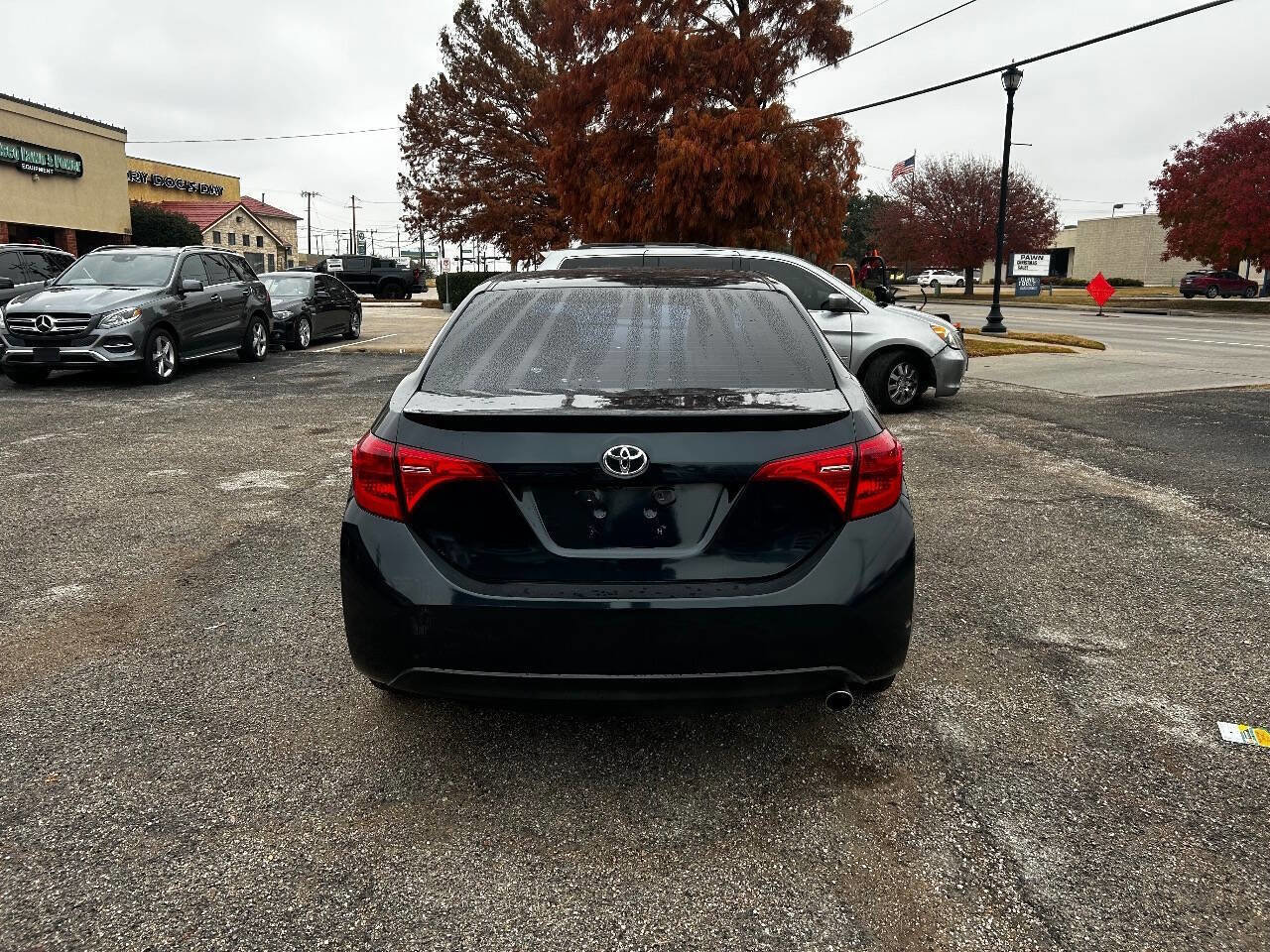 Used 2018 Toyota Corolla SE image 6
