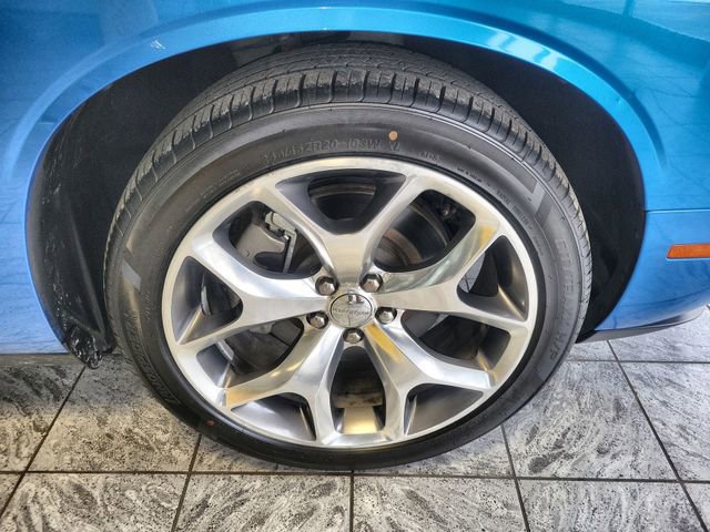 Used 2015 Dodge Challenger R/T Plus image 10