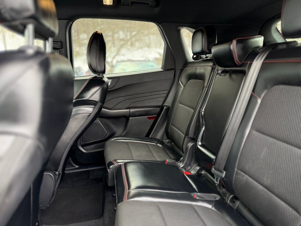 Used 2025 Ford Escape ST-Line Select image 5