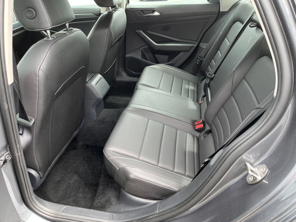 Used 2024 Volkswagen Jetta SE FWD image 36