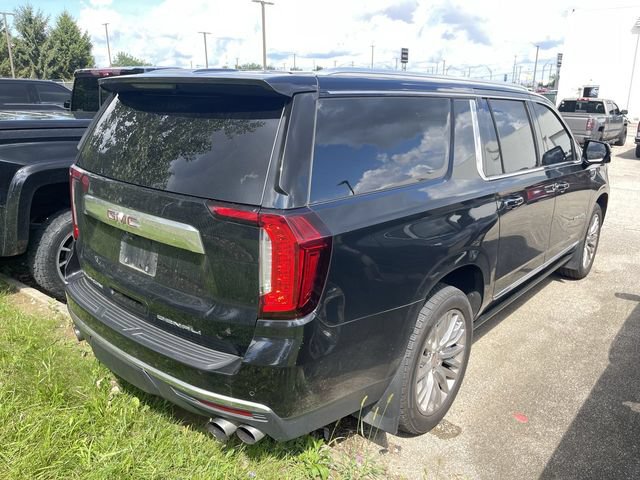 Used 2021 GMC Yukon XL Denali w/ Denali Premium Package AWD/4WD image 13