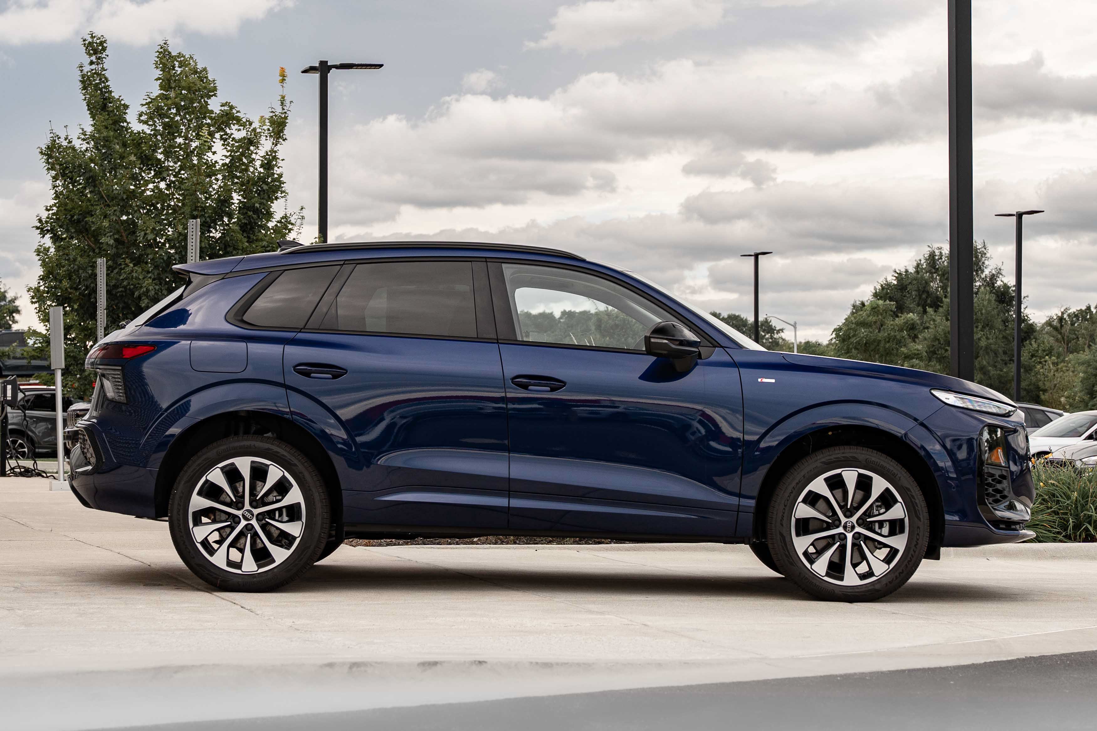 New 2026 Audi Q3 quattro 2.0T AWD/4WD image 3