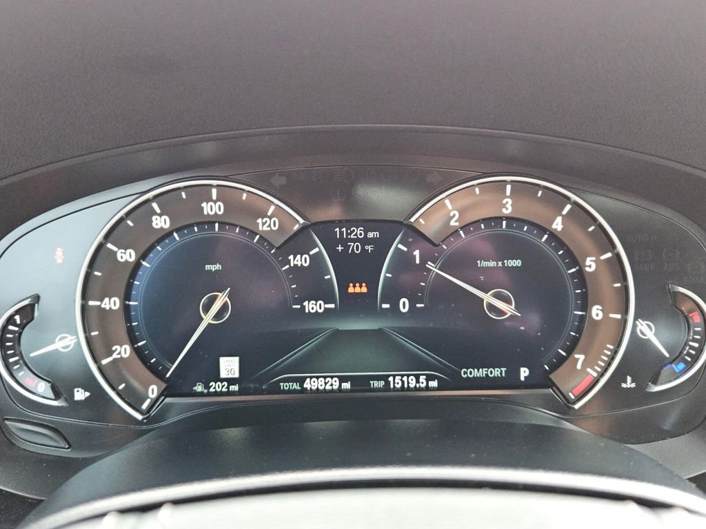Used 2019 BMW 540i w/ Convenience Package RWD image 25