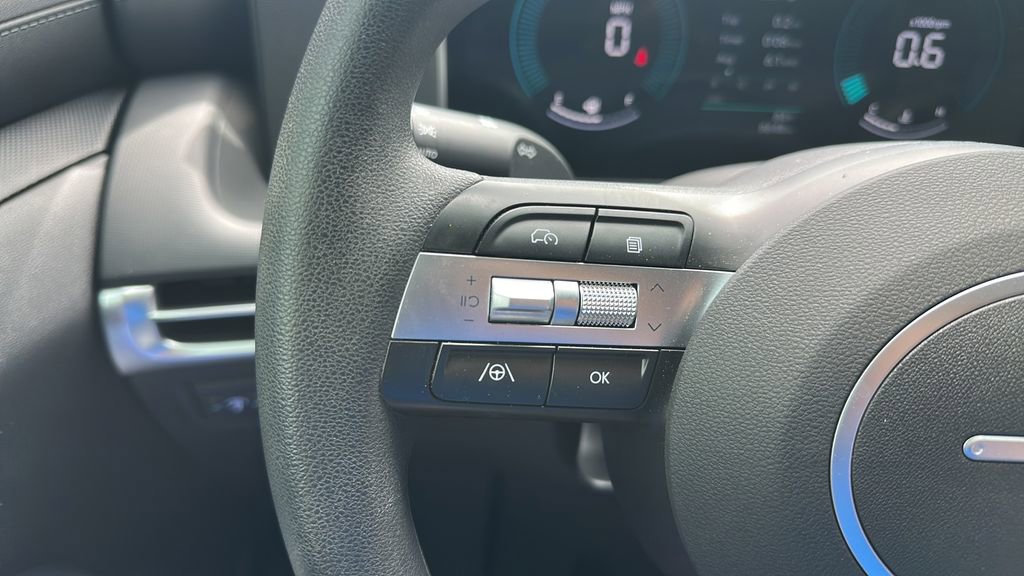 Used 2025 Hyundai Santa Cruz SEL image 34