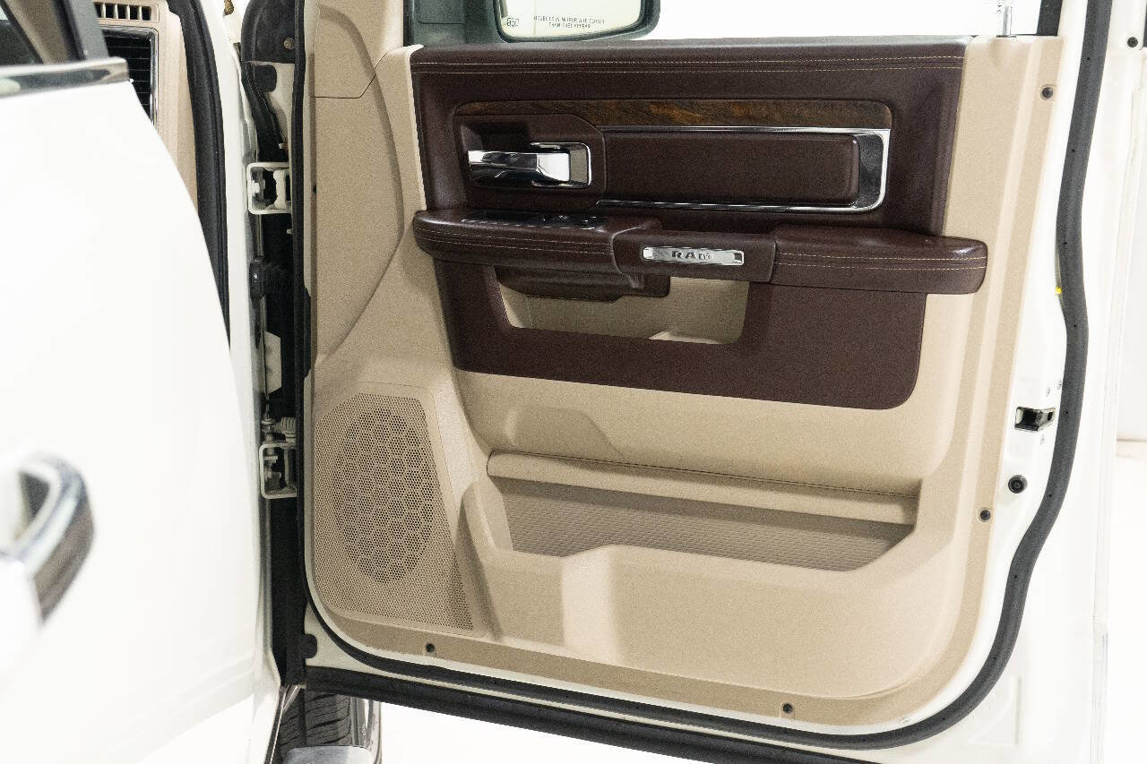 Used 2017 RAM 1500 Laramie Longhorn RWD image 21