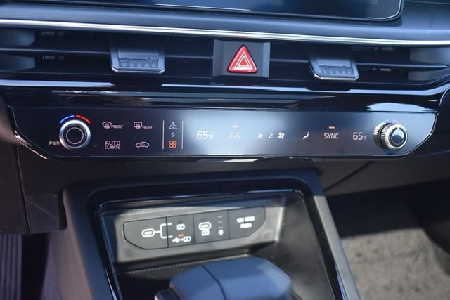 New 2026 Kia K5 GT-Line w/ GT-Line Premium Package FWD image 31
