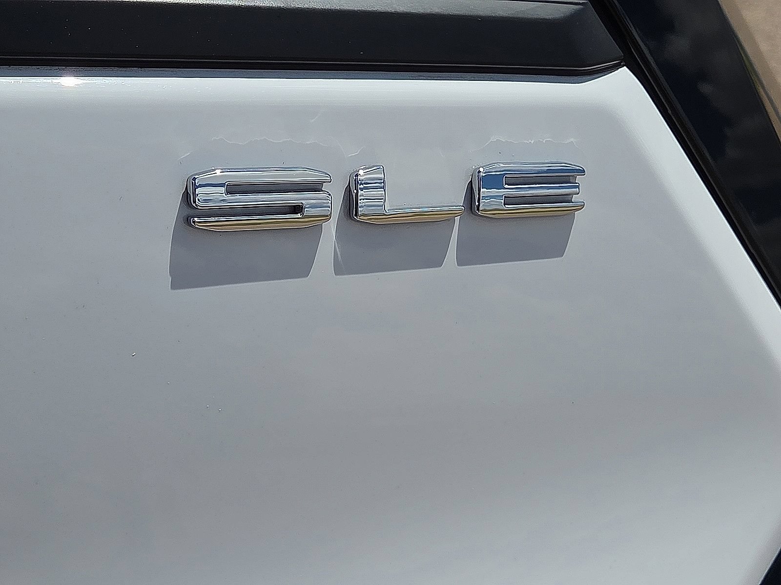 Used 2024 GMC Terrain SLE FWD image 17