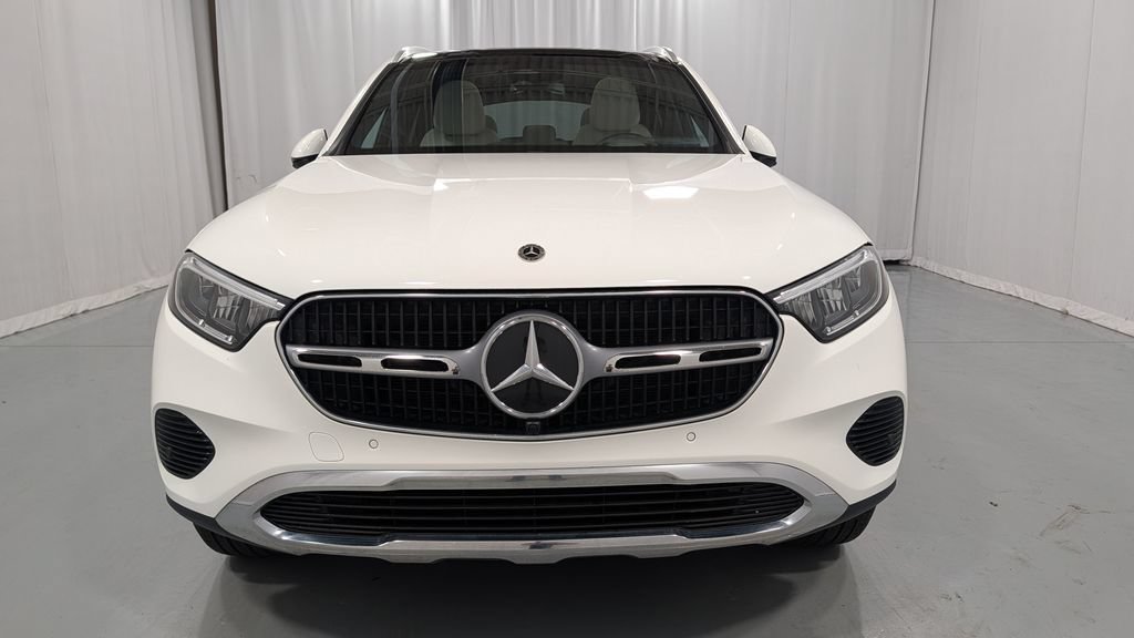 Used 2024 Mercedes-Benz GLC 300 4MATIC image 7