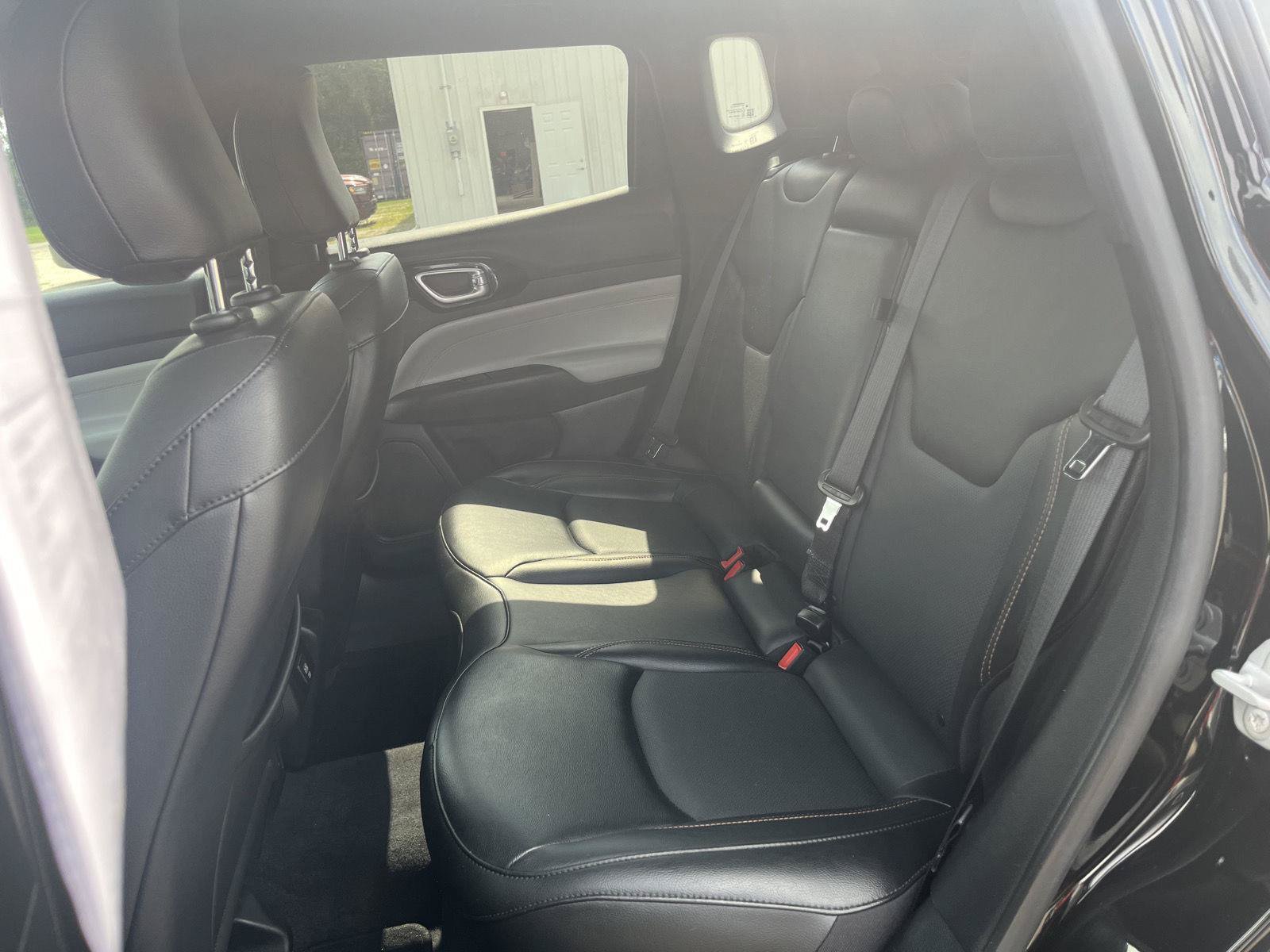Used 2023 Jeep Compass Limited AWD/4WD image 30