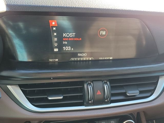 Used 2019 Alfa Romeo Stelvio image 9