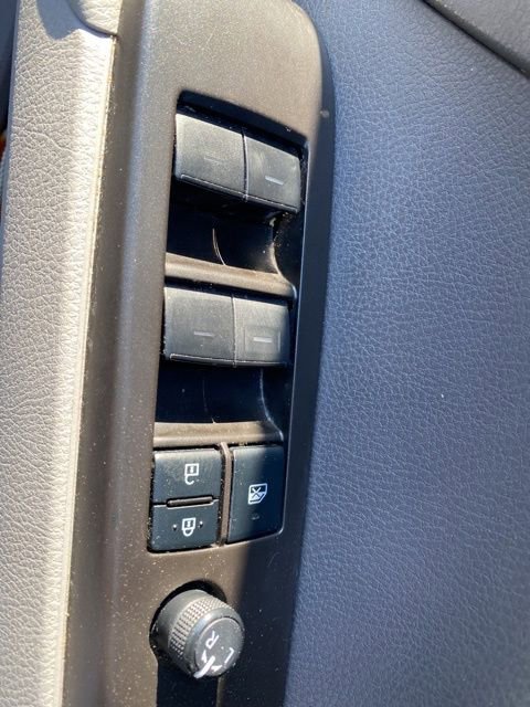 Used 2022 Toyota Camry SE FWD image 22
