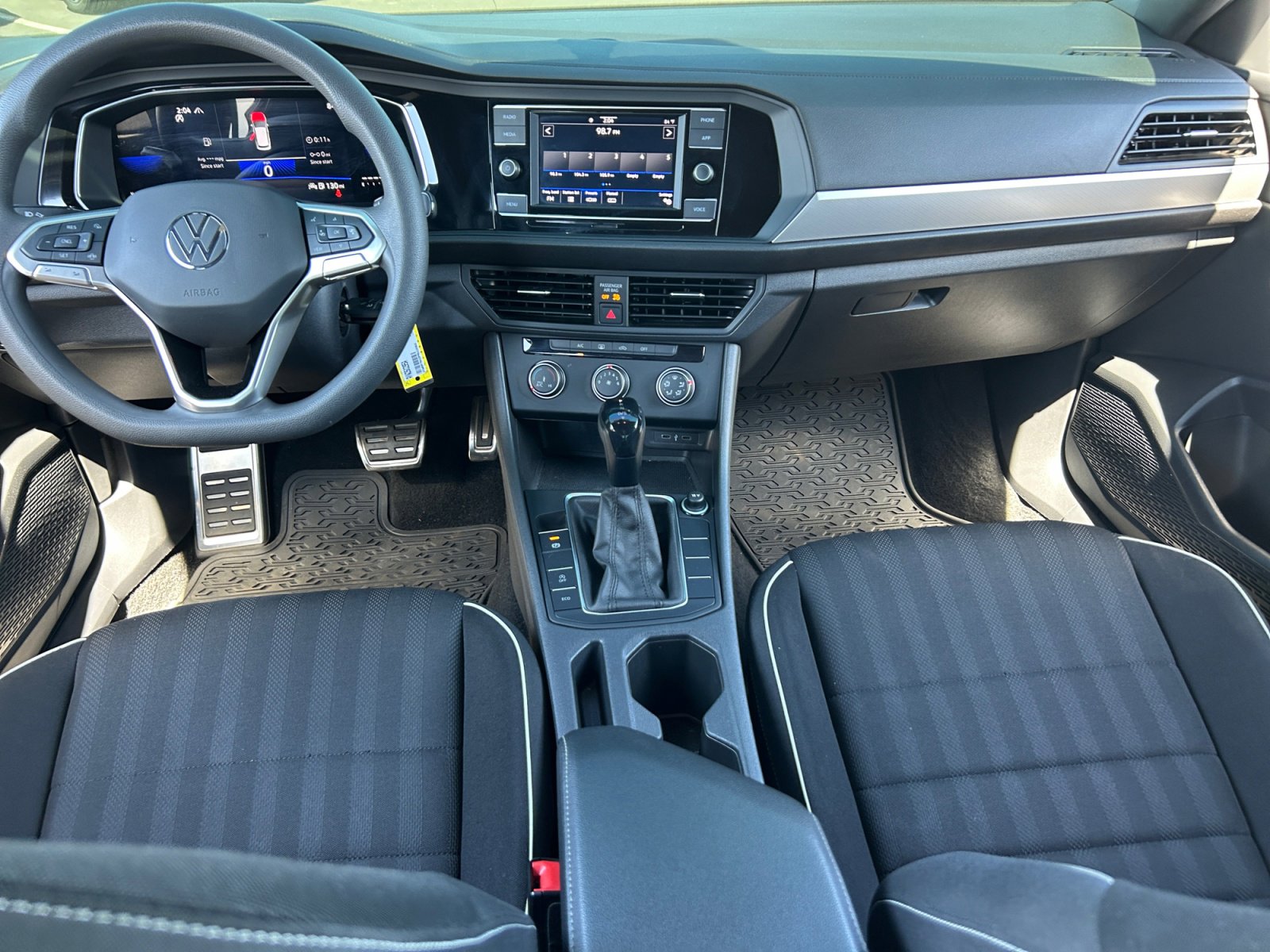 Certified 2023 Volkswagen Jetta Sport image 19