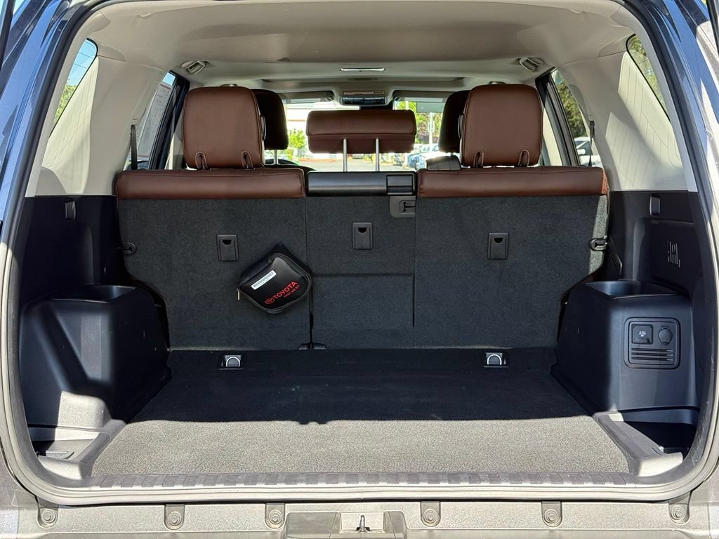 Certified 2022 Toyota 4Runner Limited AWD/4WD image 11