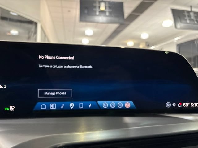 Certified 2026 Cadillac Vistiq Premium Luxury AWD/4WD image 29