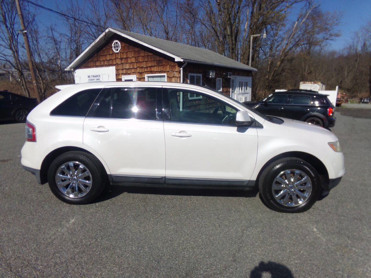 Used 2010 Ford Edge Limited AWD/4WD image 6