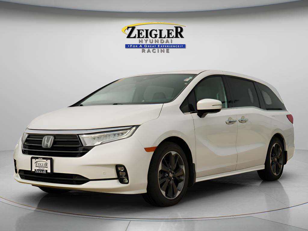 Used 2023 Honda Odyssey Elite image 3