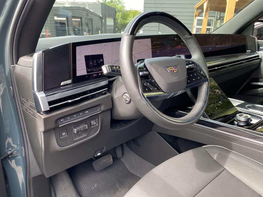 Certified 2026 Cadillac Escalade Sport w/ LPO, ONYX Package AWD/4WD image 2